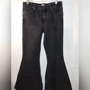 FOREVER 21 Black Jeans Flare Bell Bottom Leg Size 31 Raw Hem